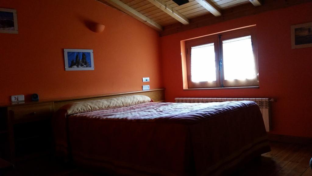 Casa Rural El Casillo Del Abuelo Goyo Guest House Navarredonda de Gredos Room photo